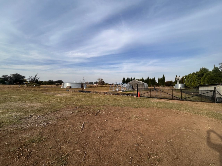 4 Bedroom Property for Sale in Haaskraal A H North West